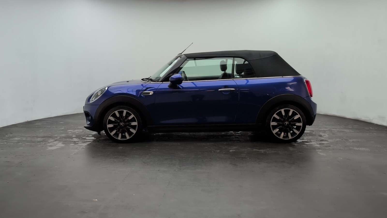 2019 MINI CONVERTIBLE 2019 MINI CONVERTIBLE
