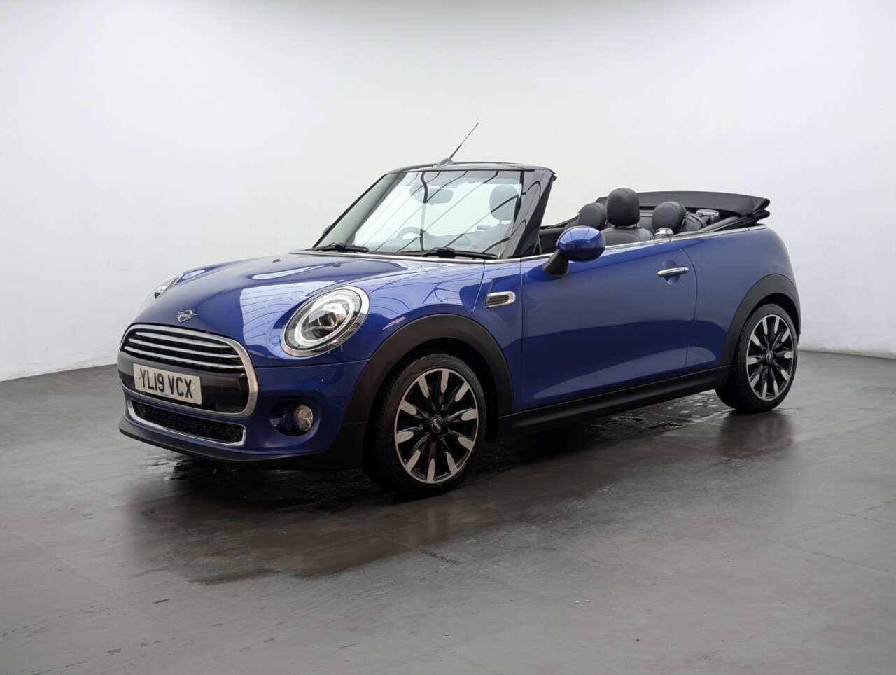 2019 MINI CONVERTIBLE 2019 MINI CONVERTIBLE