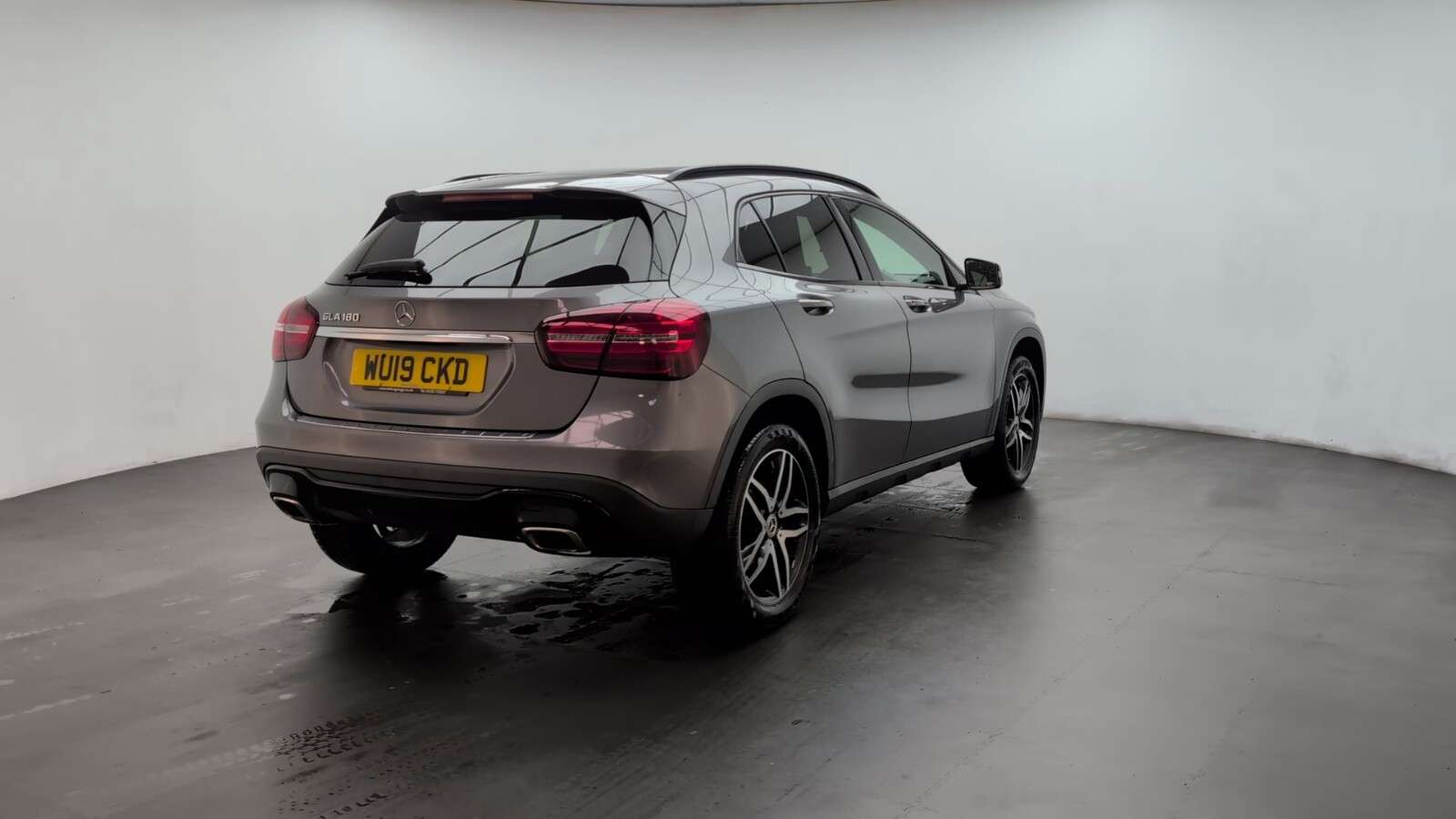 2019 MERCEDES-BENZ 180 2019 MERCEDES-BENZ 180