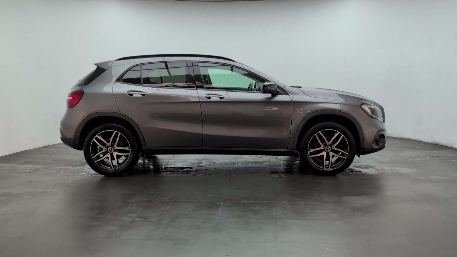 2019 MERCEDES-BENZ 180 2019 MERCEDES-BENZ 180