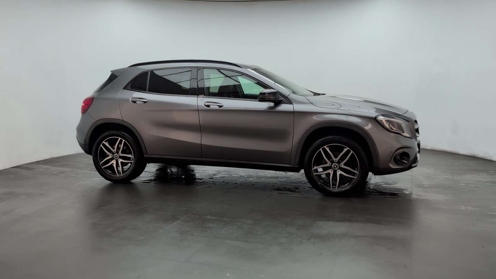 2019 MERCEDES-BENZ 180 2019 MERCEDES-BENZ 180