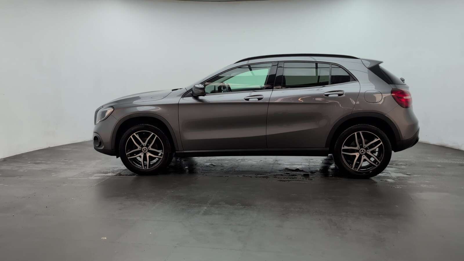 2019 MERCEDES-BENZ 180 2019 MERCEDES-BENZ 180