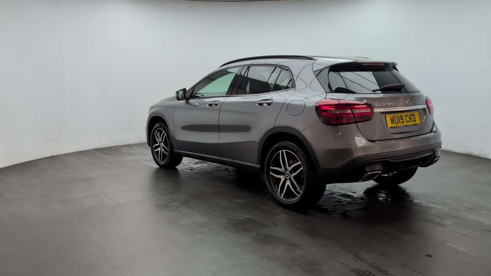 2019 MERCEDES-BENZ 180 2019 MERCEDES-BENZ 180