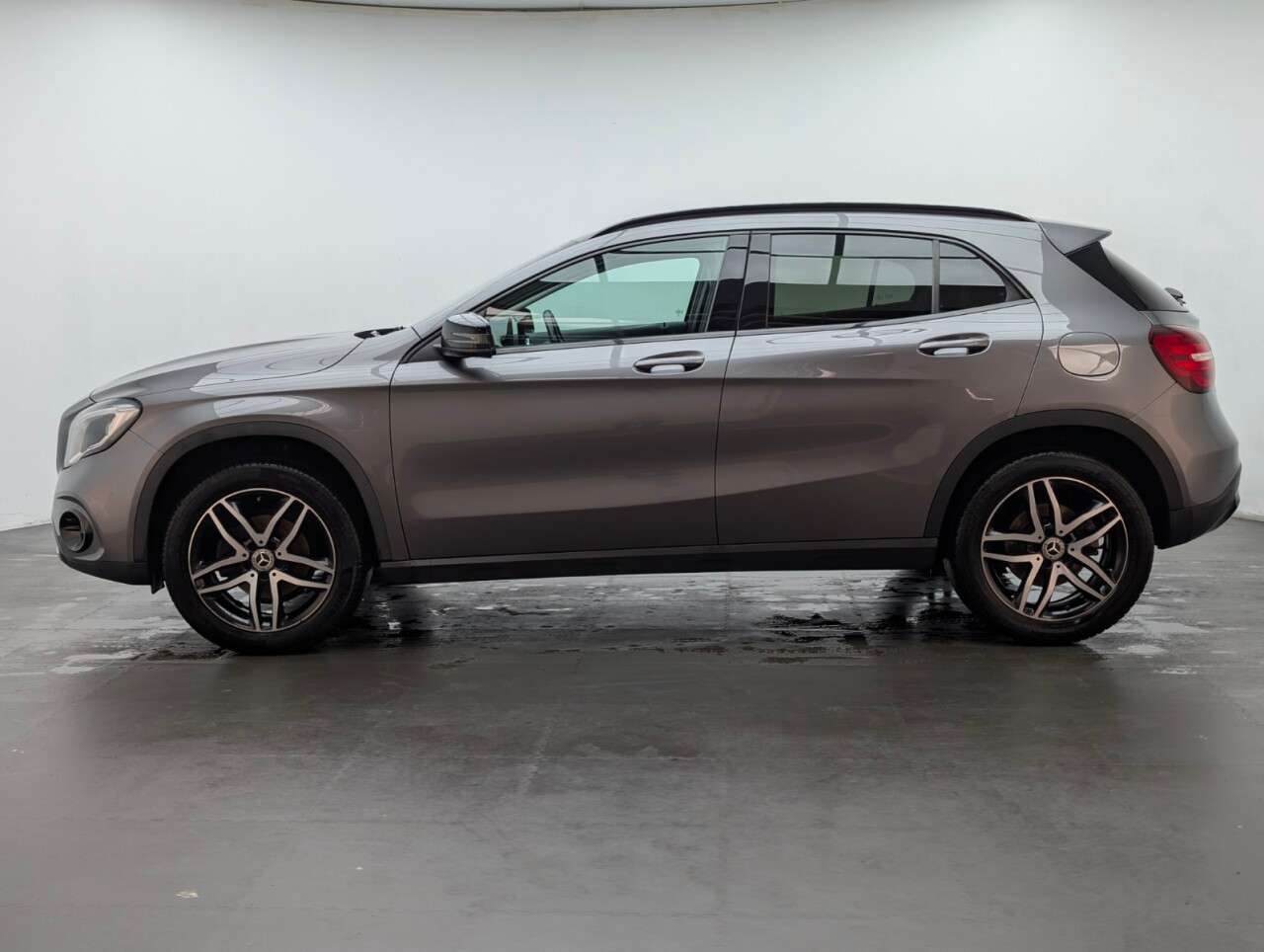 2019 MERCEDES-BENZ 180 2019 MERCEDES-BENZ 180