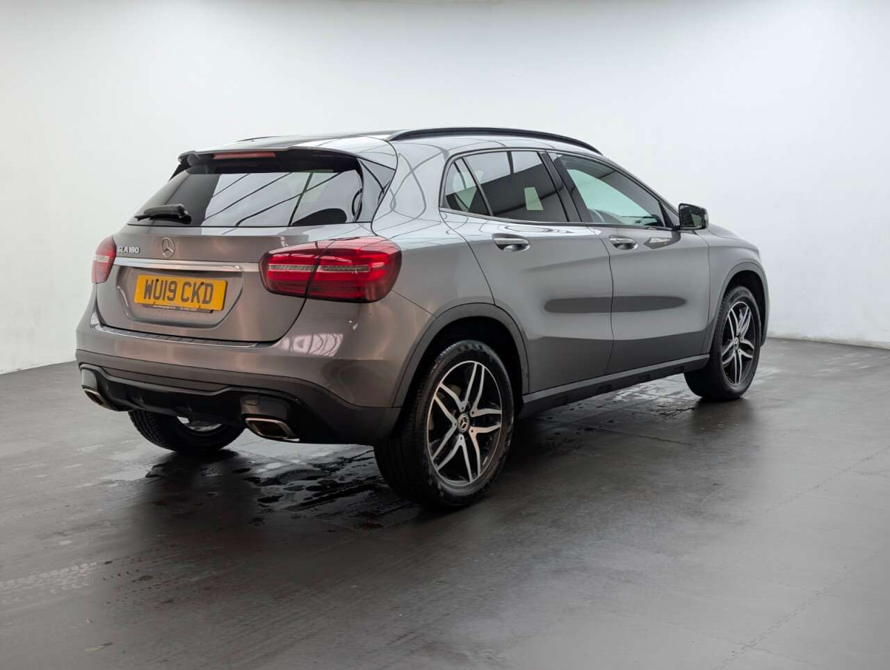 2019 MERCEDES-BENZ 180 2019 MERCEDES-BENZ 180