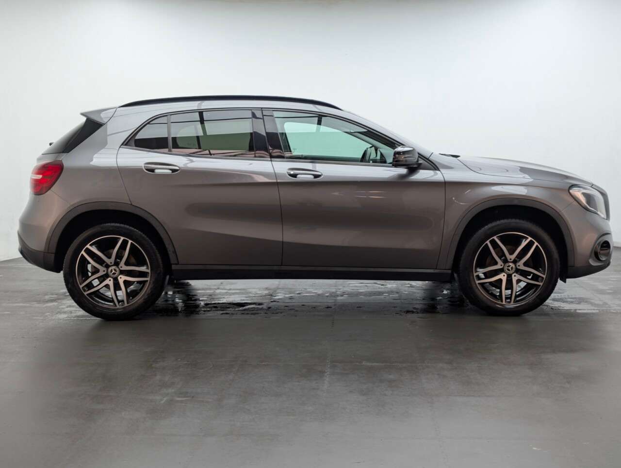 2019 MERCEDES-BENZ 180 2019 MERCEDES-BENZ 180