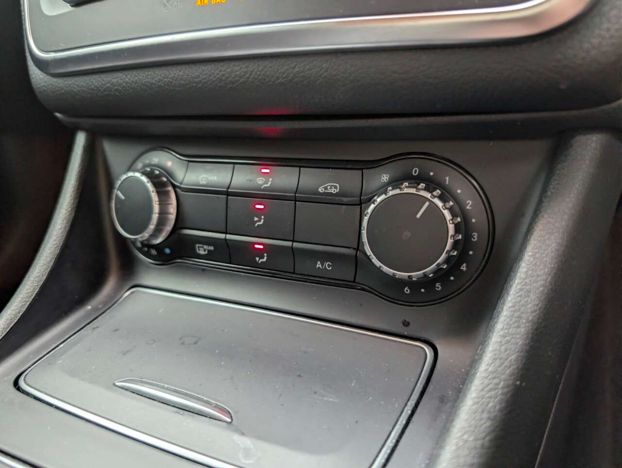 2019 MERCEDES-BENZ 180 2019 MERCEDES-BENZ 180