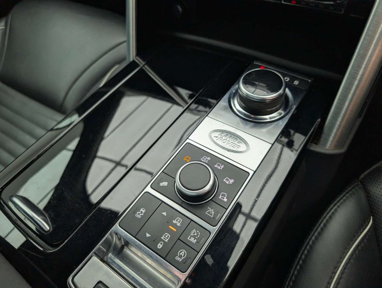 2018 LAND ROVER DISCOVERY 2018 LAND ROVER DISCOVERY