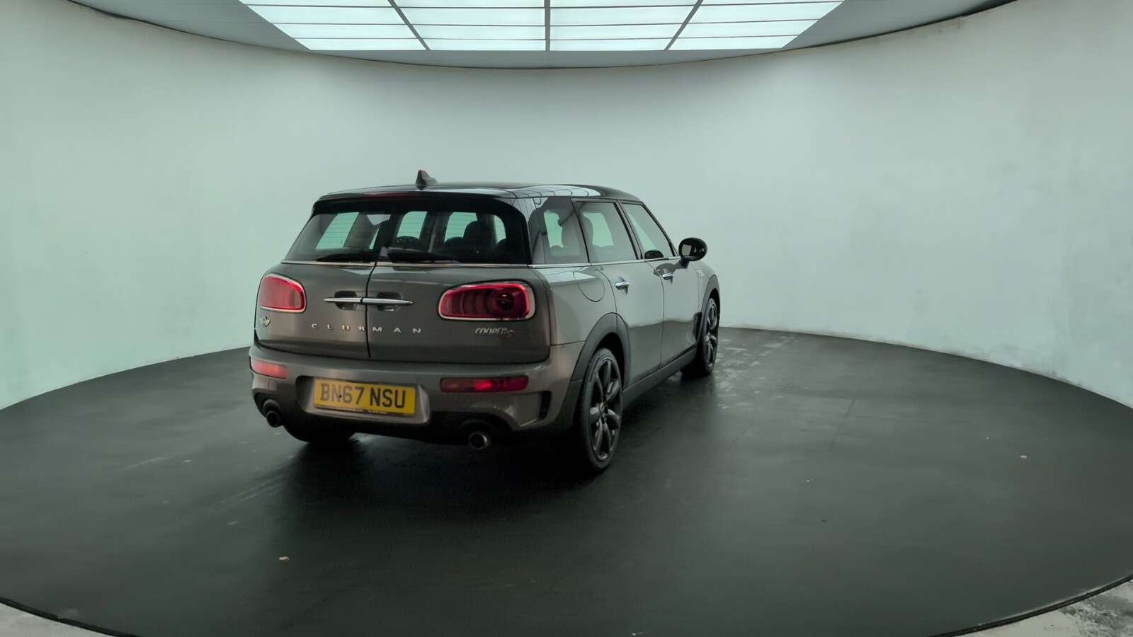 2017 MINI CLUBMAN 2017 MINI CLUBMAN