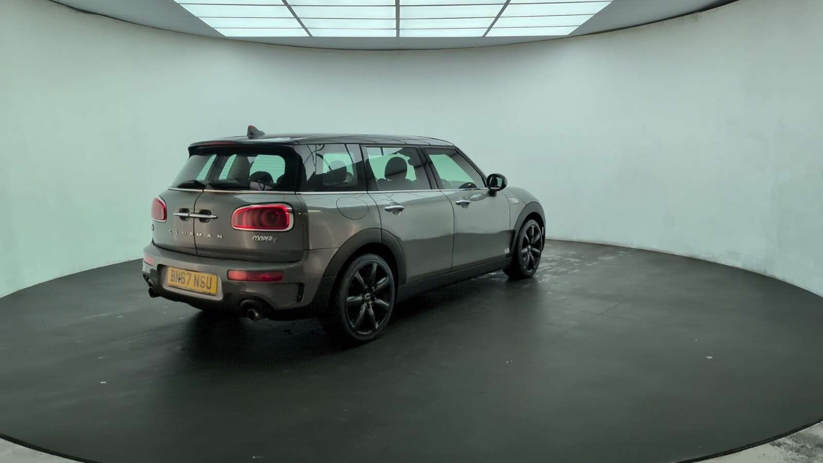 2017 MINI CLUBMAN 2017 MINI CLUBMAN