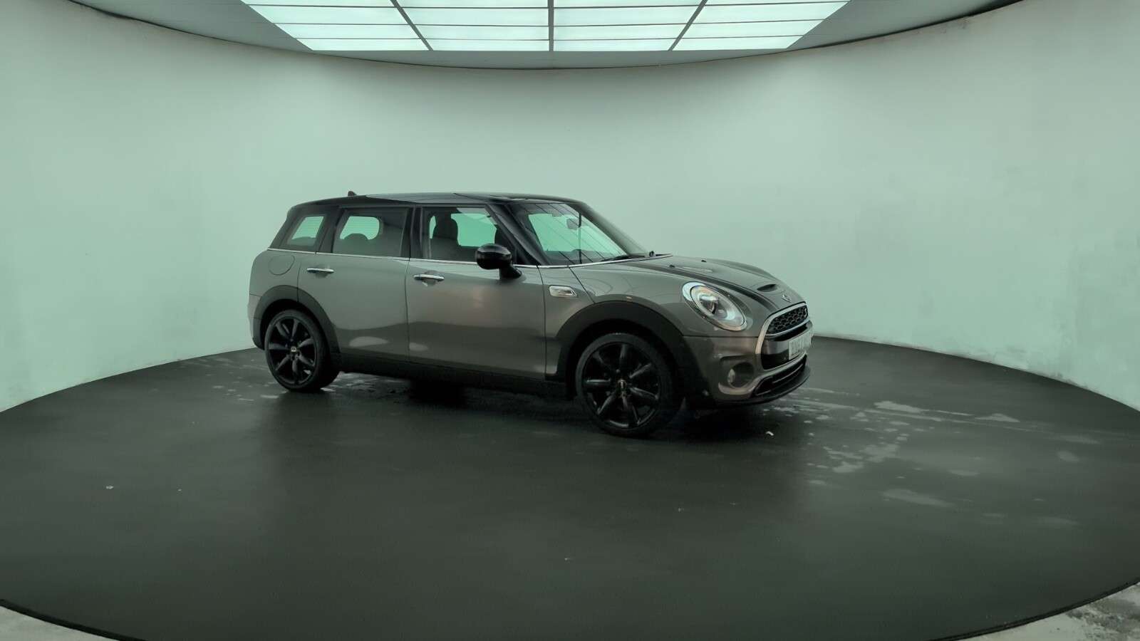 2017 MINI CLUBMAN 2017 MINI CLUBMAN