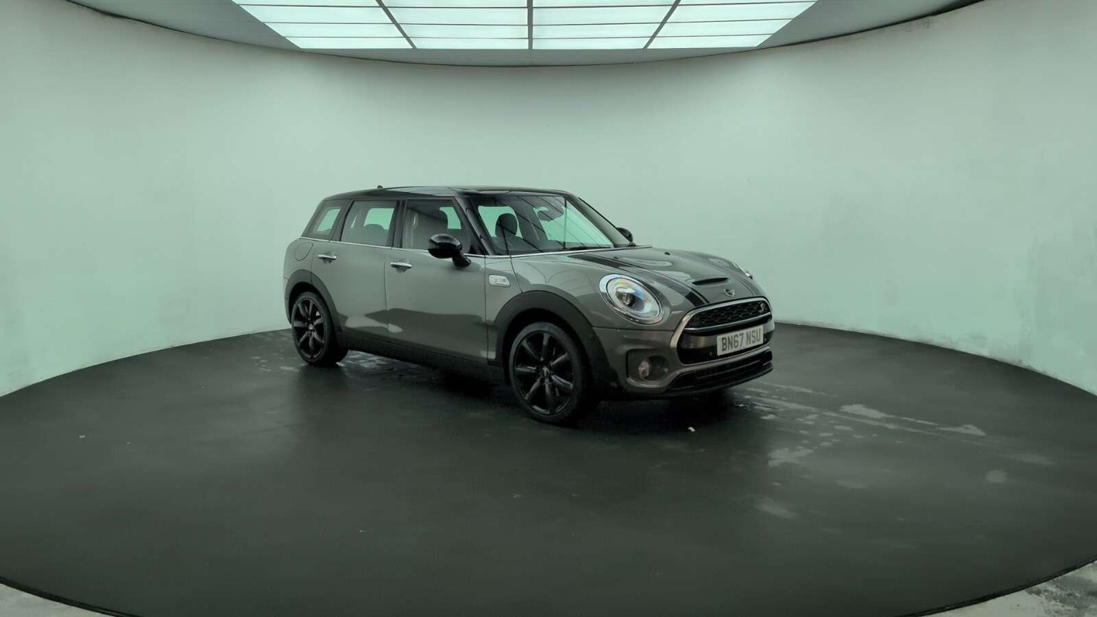 2017 MINI CLUBMAN 2017 MINI CLUBMAN