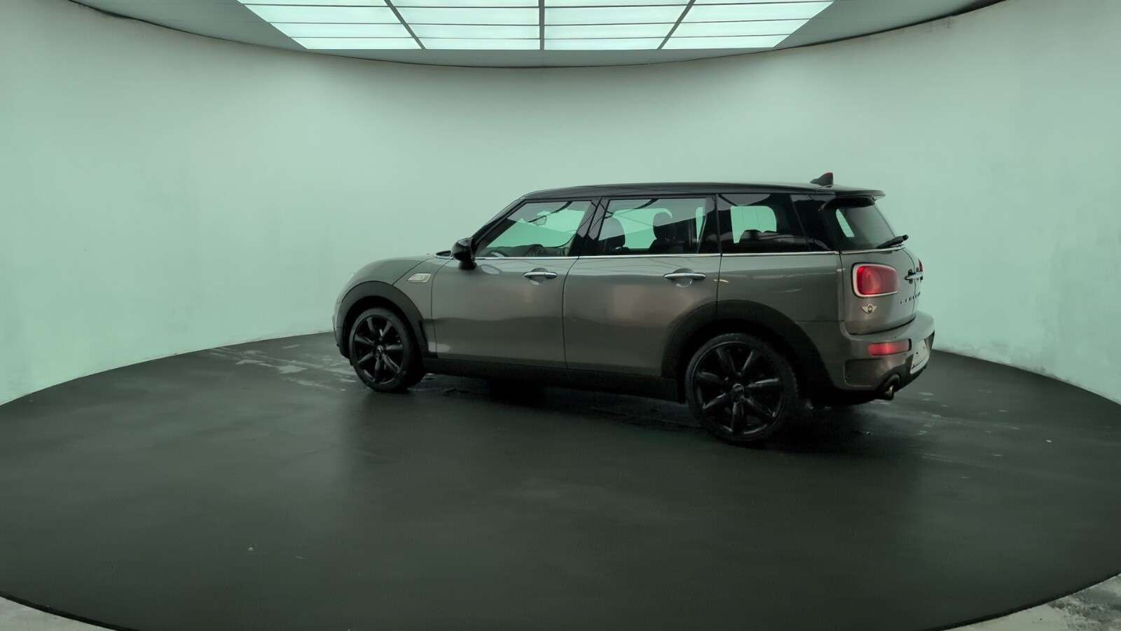 2017 MINI CLUBMAN 2017 MINI CLUBMAN
