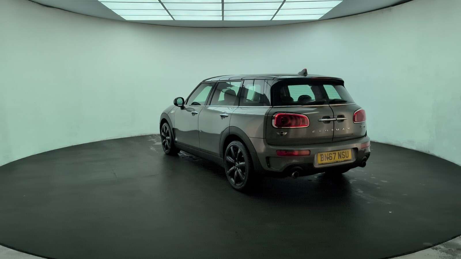 2017 MINI CLUBMAN 2017 MINI CLUBMAN