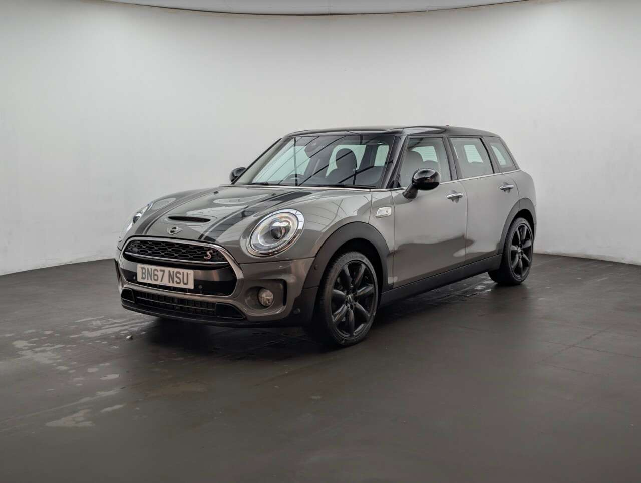 2017 MINI CLUBMAN 2017 MINI CLUBMAN