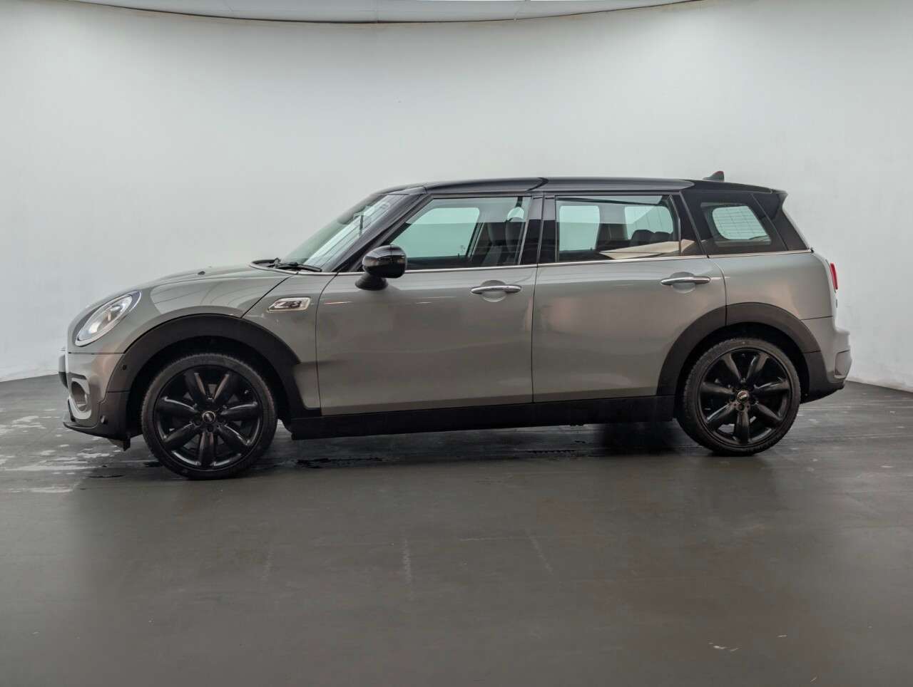 2017 MINI CLUBMAN 2017 MINI CLUBMAN