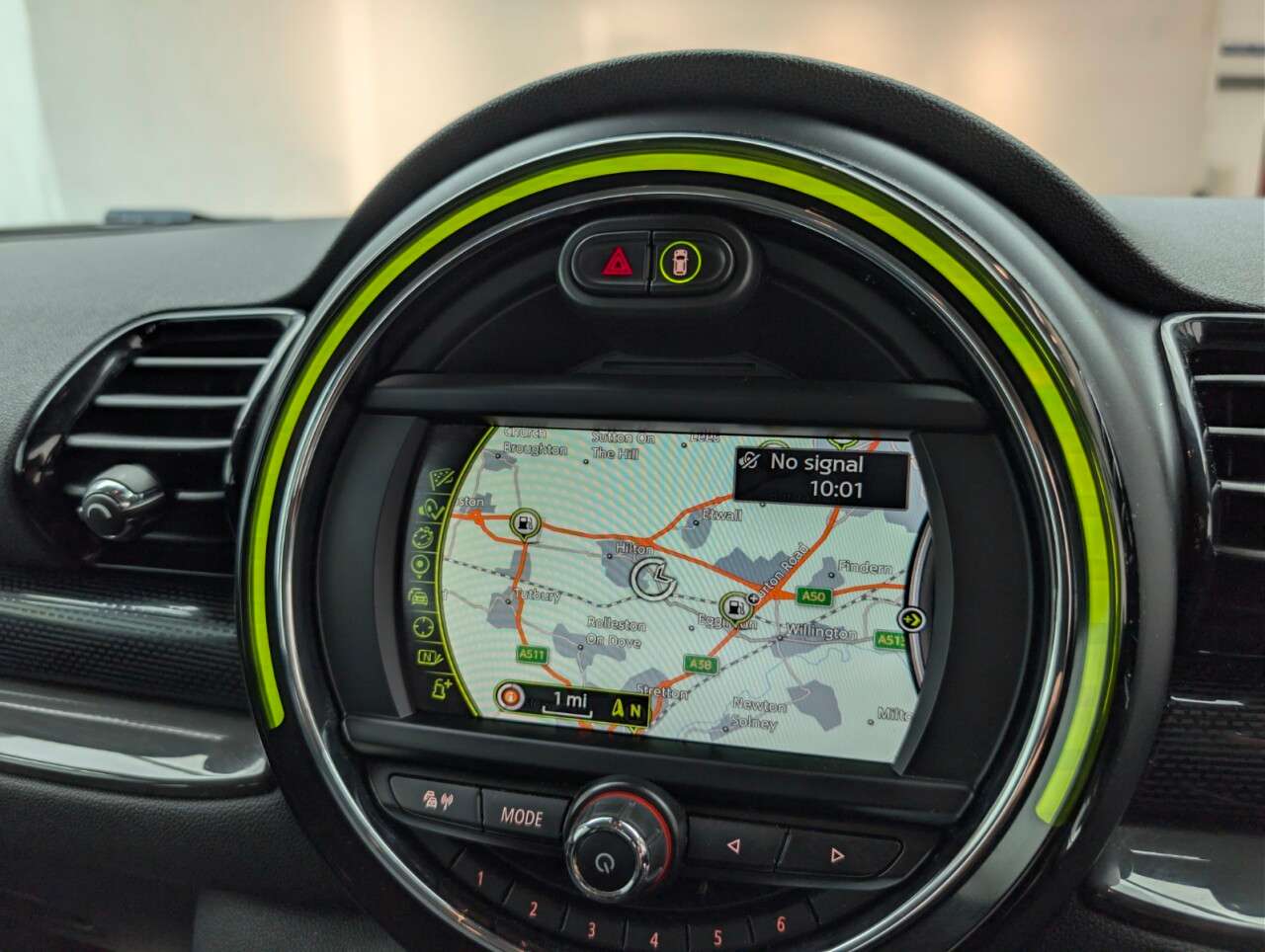 2017 MINI CLUBMAN 2017 MINI CLUBMAN