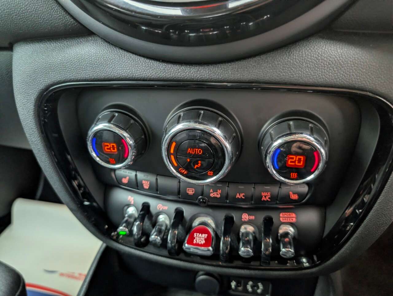 2017 MINI CLUBMAN 2017 MINI CLUBMAN