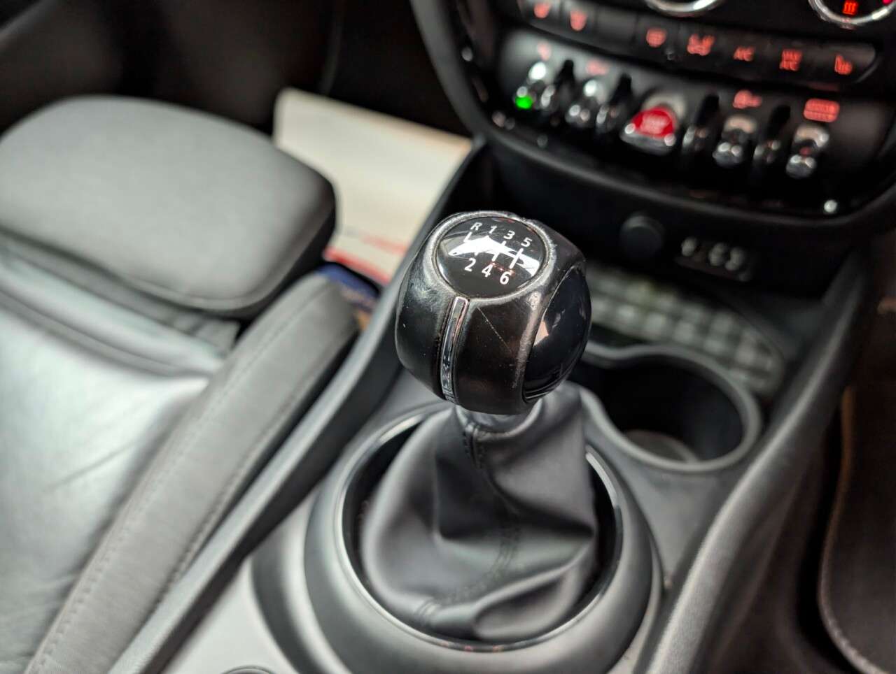 2017 MINI CLUBMAN 2017 MINI CLUBMAN