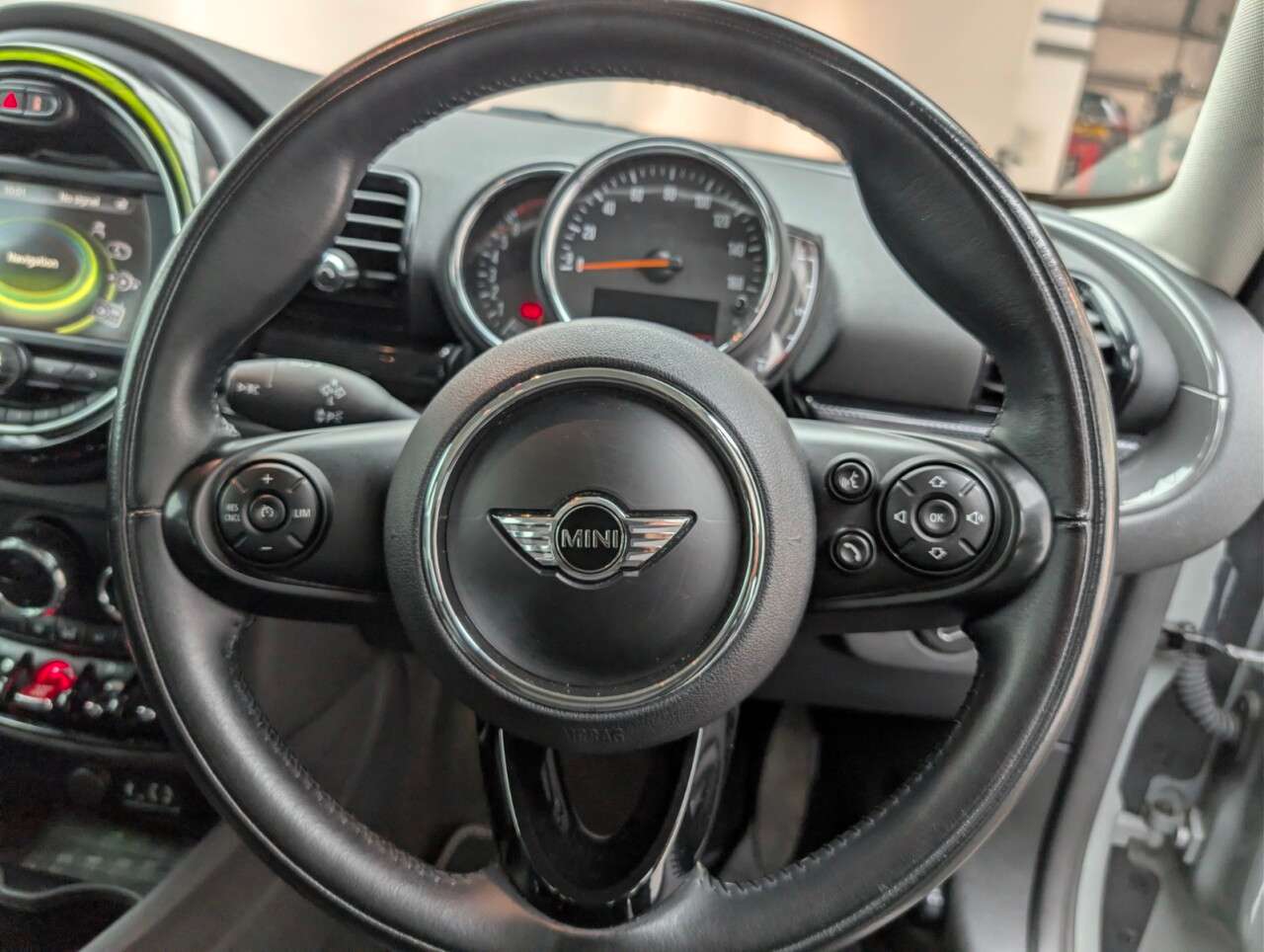 2017 MINI CLUBMAN 2017 MINI CLUBMAN