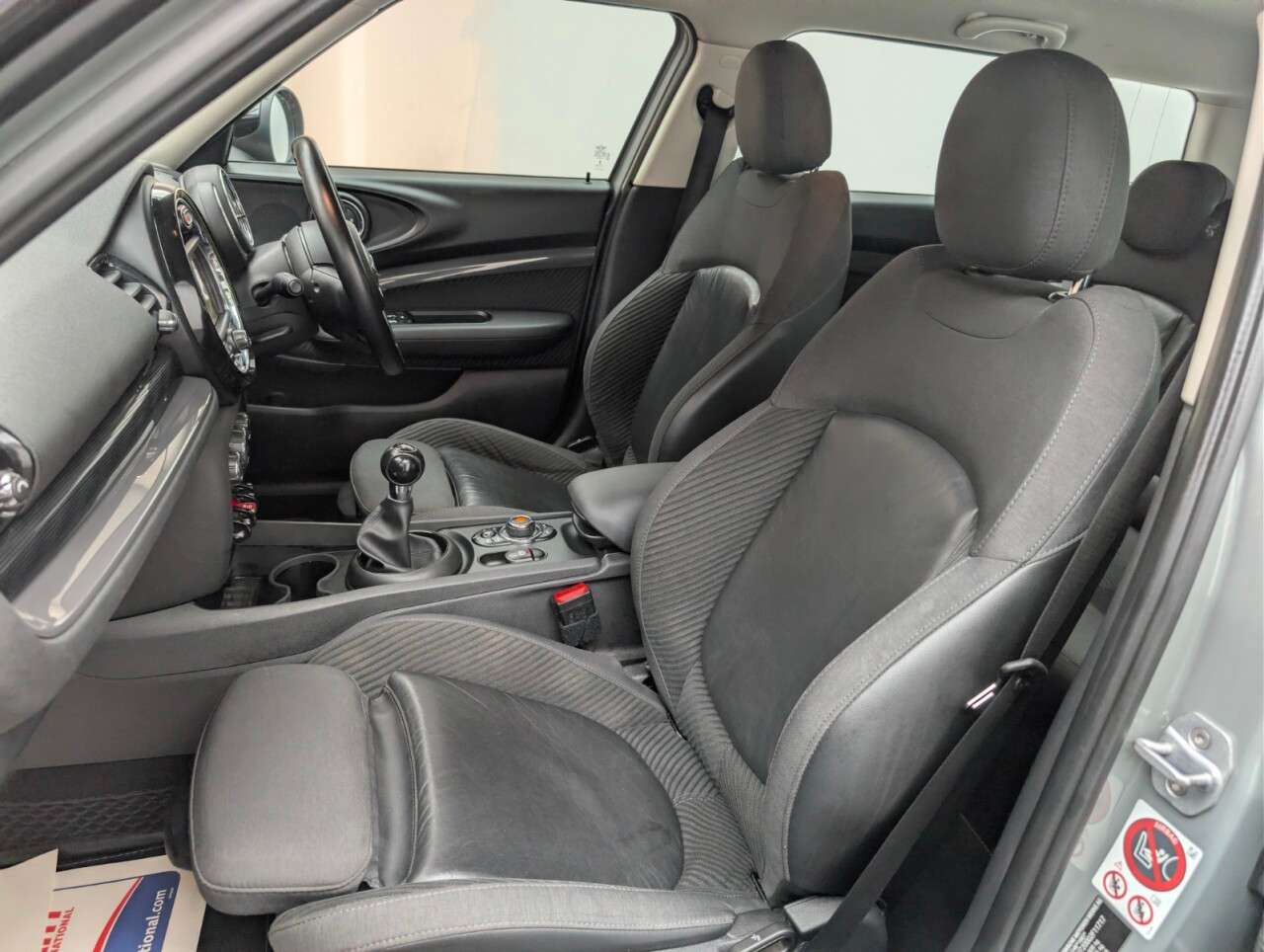 2017 MINI CLUBMAN 2017 MINI CLUBMAN