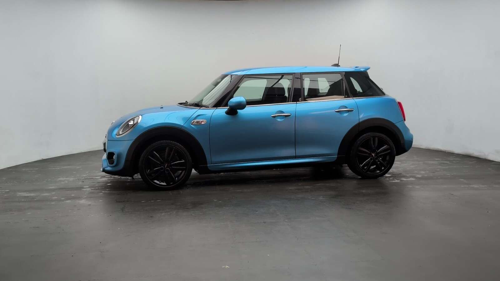 2018 MINI HATCH 2018 MINI HATCH