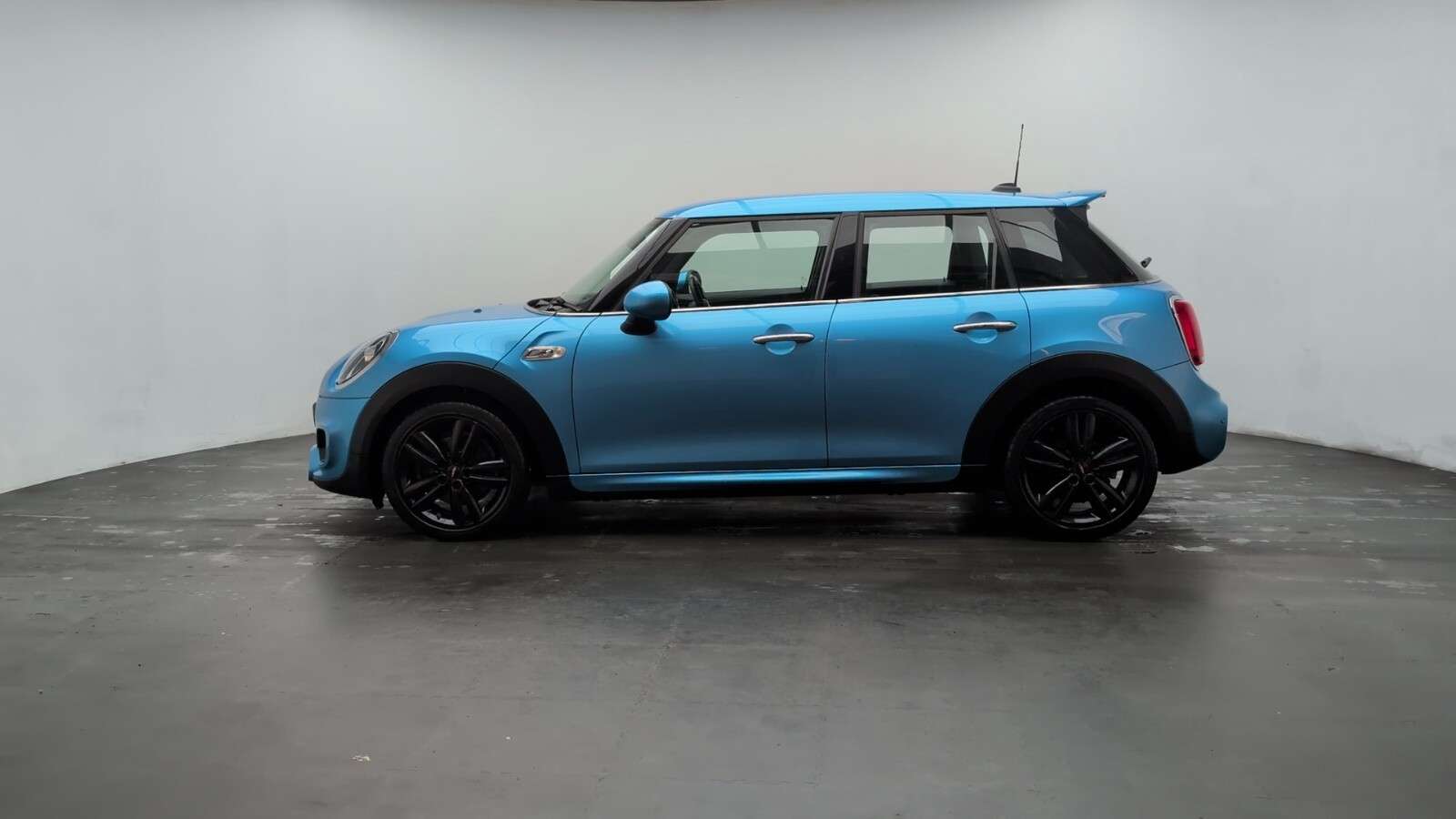 2018 MINI HATCH 2018 MINI HATCH
