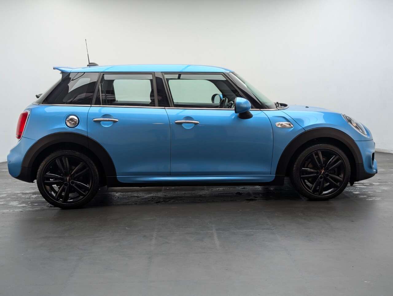 2018 MINI HATCH 2018 MINI HATCH