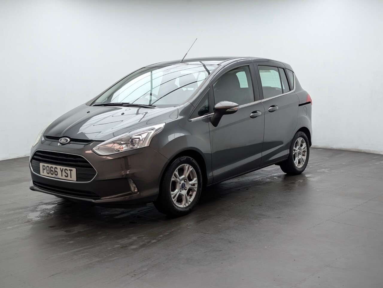 A 2016 FORD B-MAX 1.5 TDCi Zetec MPV 5dr Diesel Manual Euro 6 (s/s) (75 ps) 15" ALLOYS+HILL S A 2016 FORD B-MAX 1.5 TDCi Zetec MPV 5dr Diesel Manual Euro 6 (s/s) (75 ps) 15" ALLOYS+HILL S