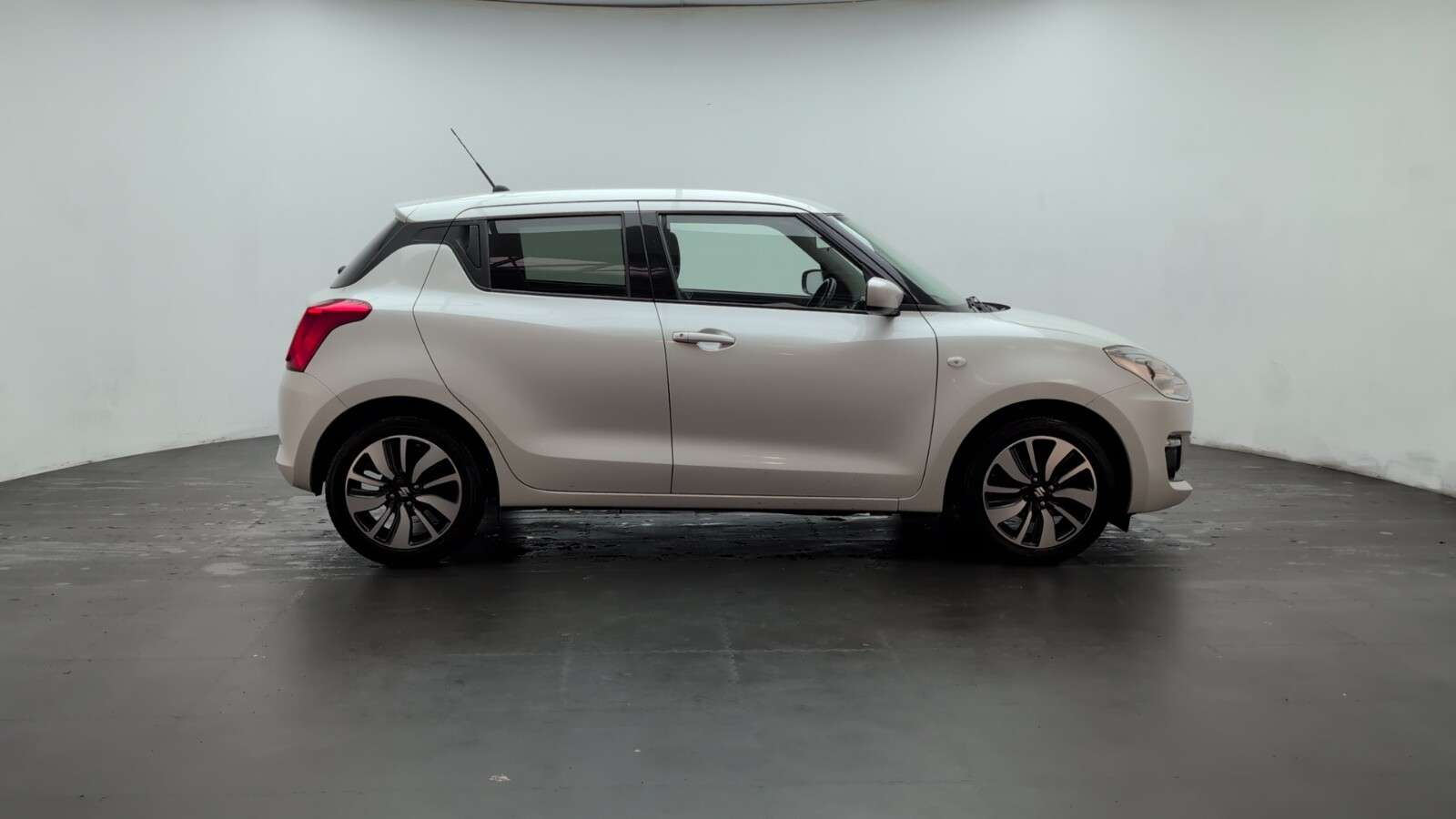 2020 SUZUKI SWIFT 2020 SUZUKI SWIFT