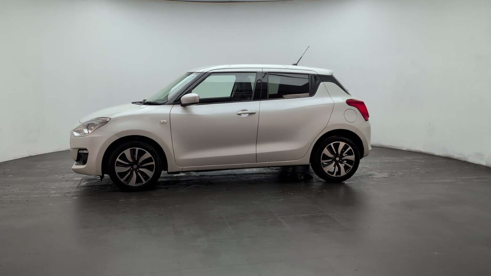 2020 SUZUKI SWIFT 2020 SUZUKI SWIFT