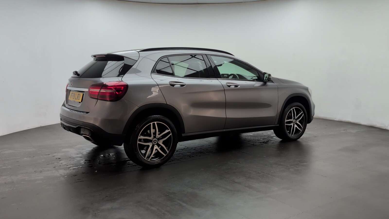 2019 MERCEDES-BENZ 180 2019 MERCEDES-BENZ 180