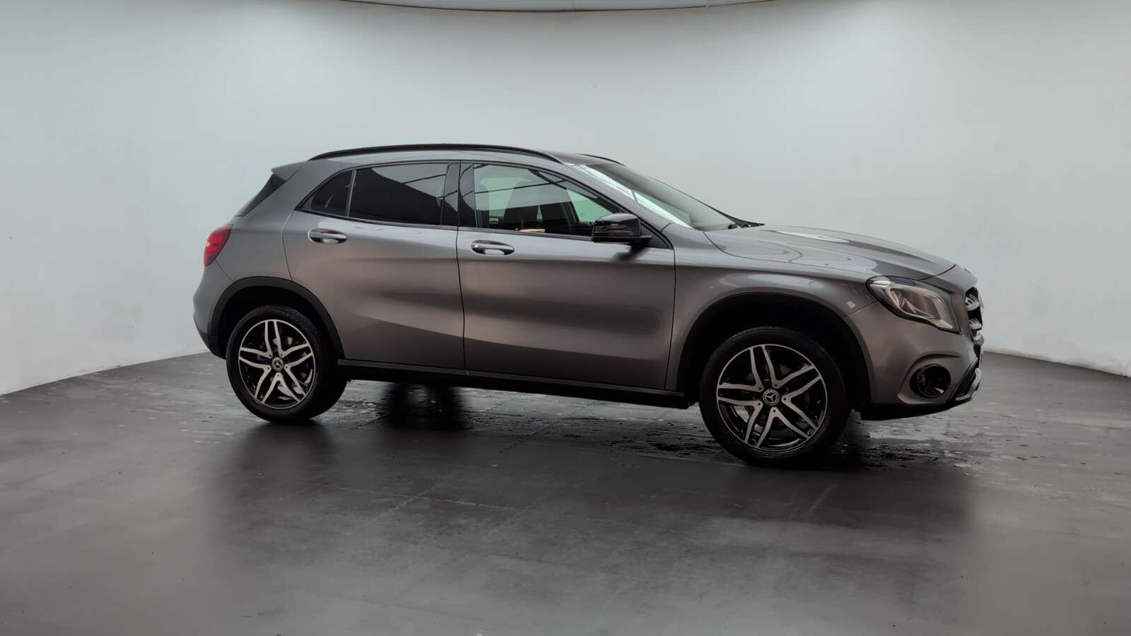 2019 MERCEDES-BENZ 180 2019 MERCEDES-BENZ 180