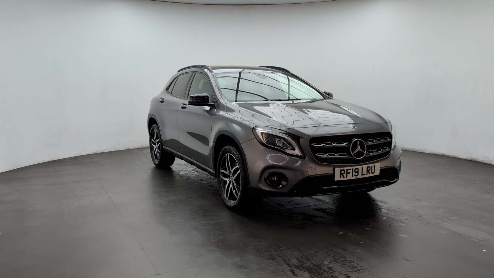 2019 MERCEDES-BENZ 180 2019 MERCEDES-BENZ 180