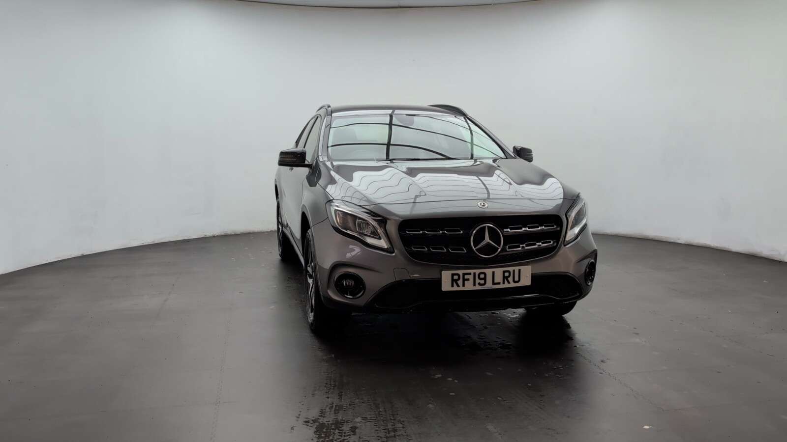 2019 MERCEDES-BENZ 180 2019 MERCEDES-BENZ 180