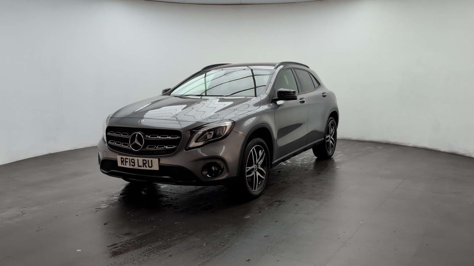 2019 MERCEDES-BENZ 180 2019 MERCEDES-BENZ 180