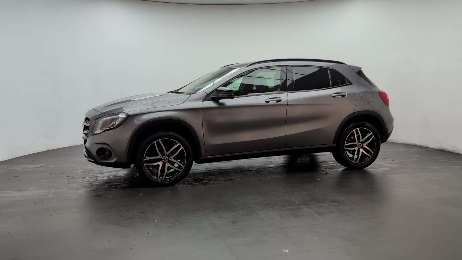 2019 MERCEDES-BENZ 180 2019 MERCEDES-BENZ 180