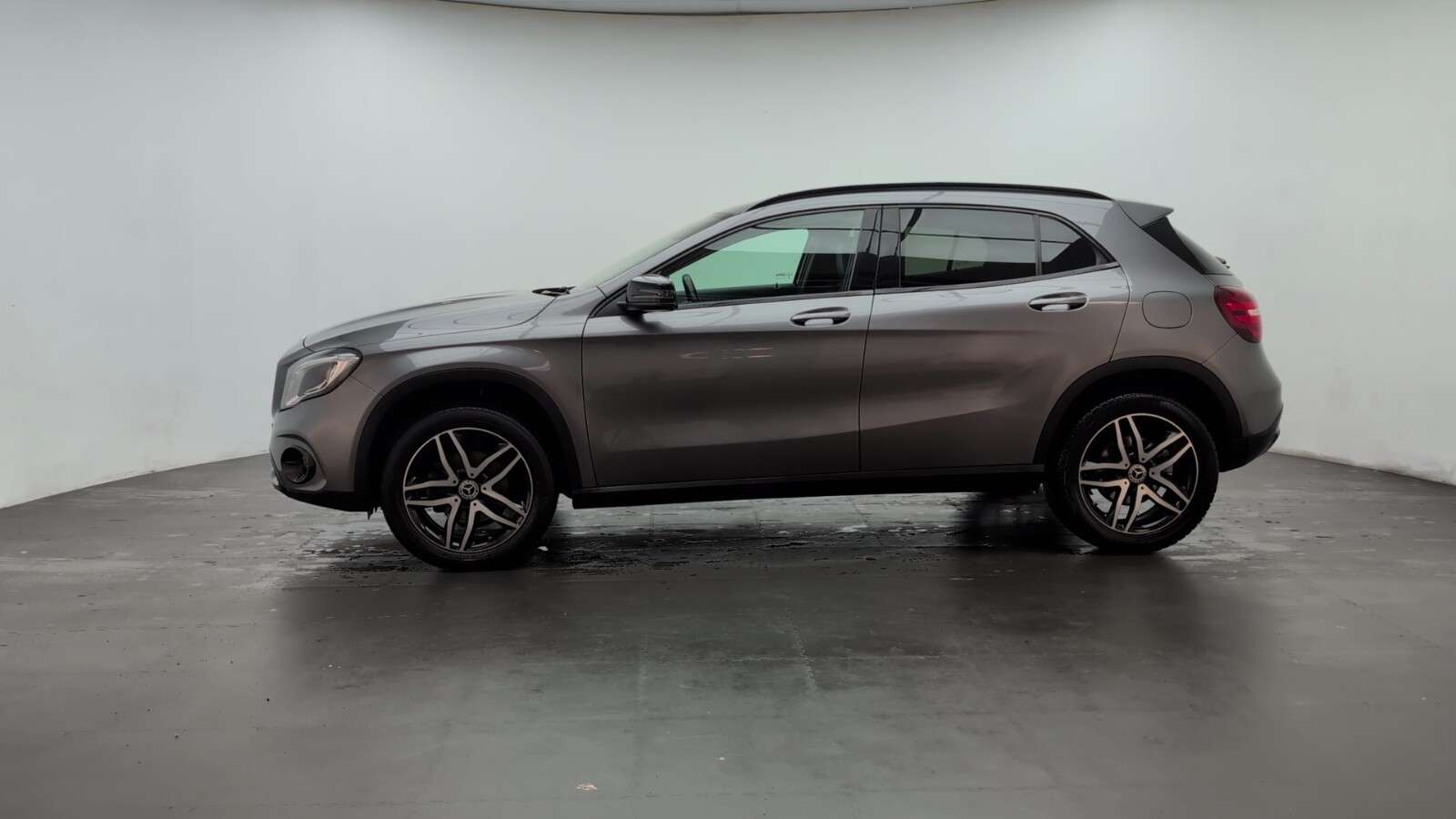 2019 MERCEDES-BENZ 180 2019 MERCEDES-BENZ 180