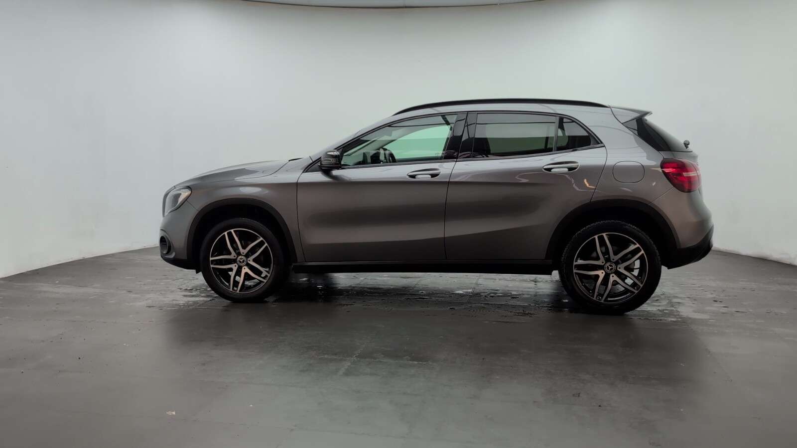 2019 MERCEDES-BENZ 180 2019 MERCEDES-BENZ 180