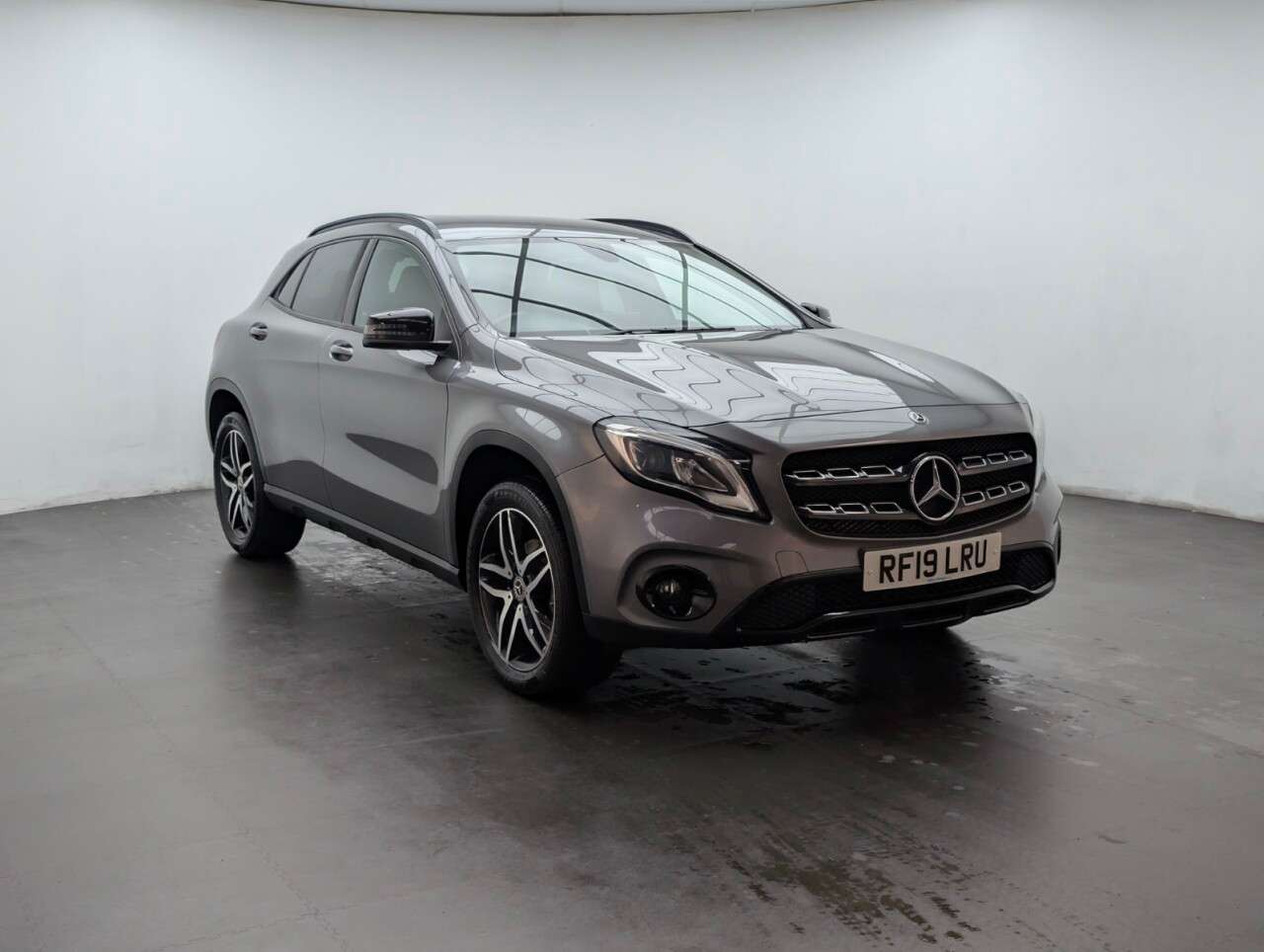 2019 MERCEDES-BENZ 180 2019 MERCEDES-BENZ 180