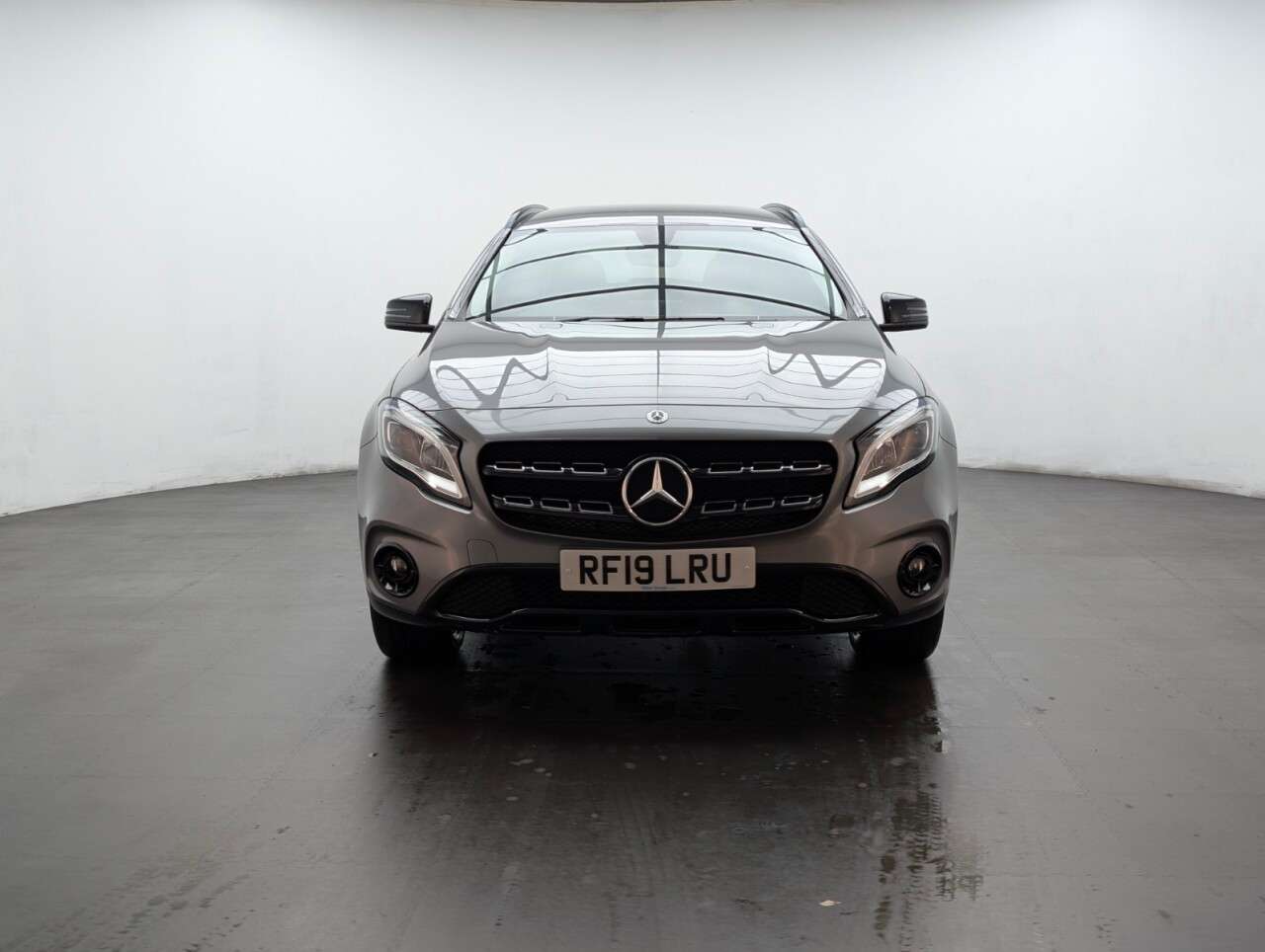 2019 MERCEDES-BENZ 180 2019 MERCEDES-BENZ 180