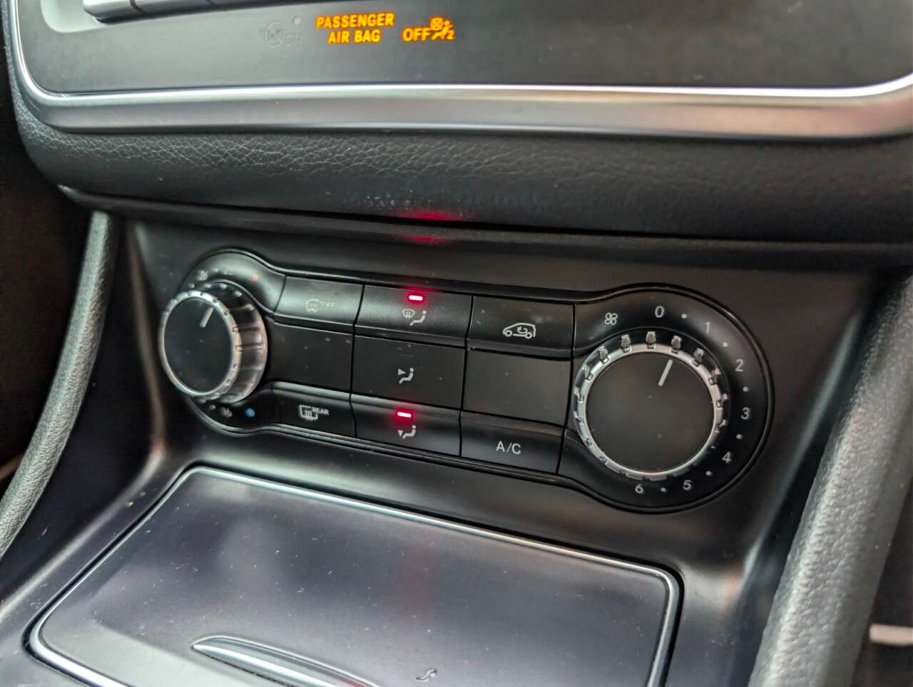 2019 MERCEDES-BENZ 180 2019 MERCEDES-BENZ 180