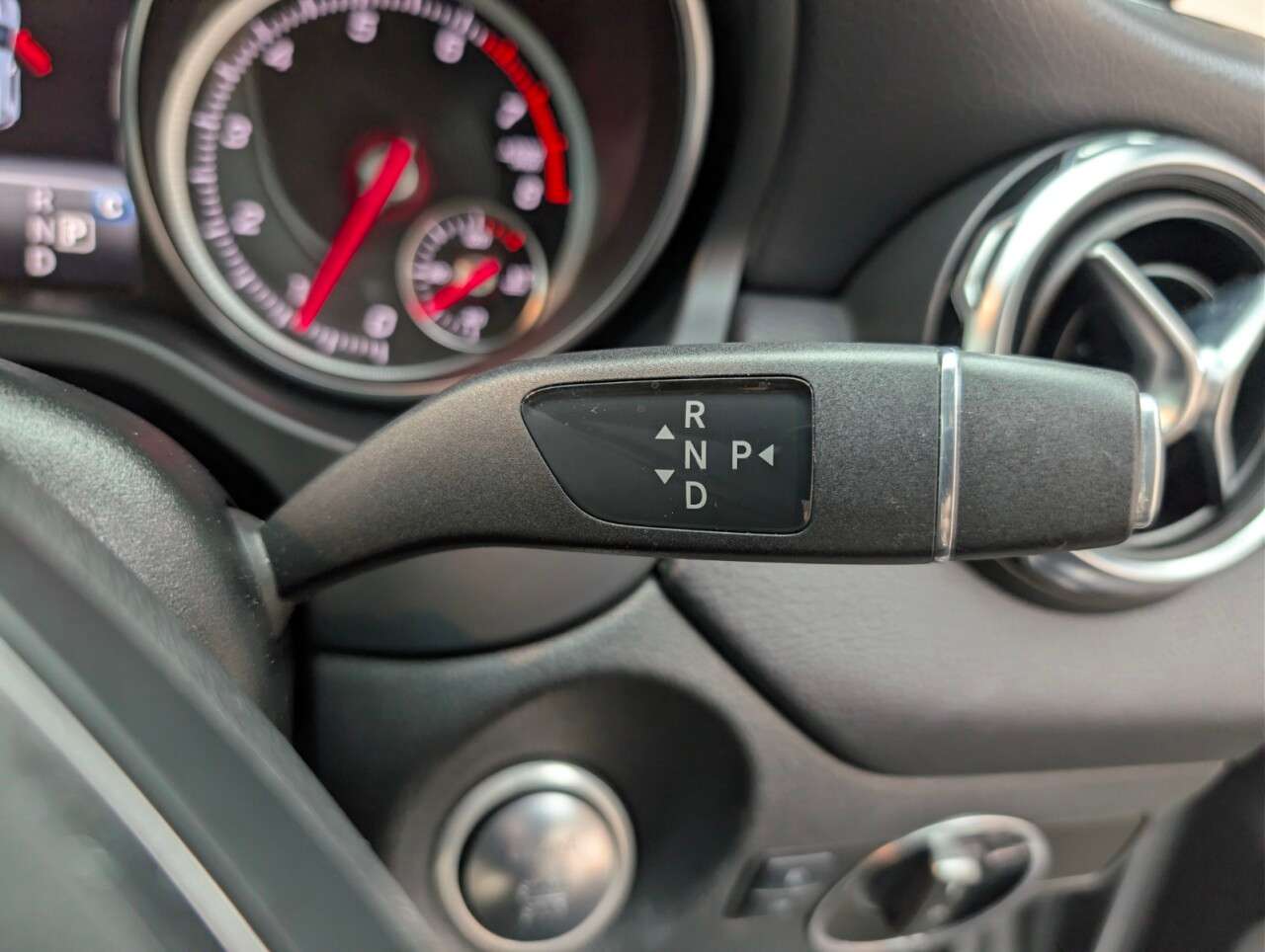 2019 MERCEDES-BENZ 180 2019 MERCEDES-BENZ 180