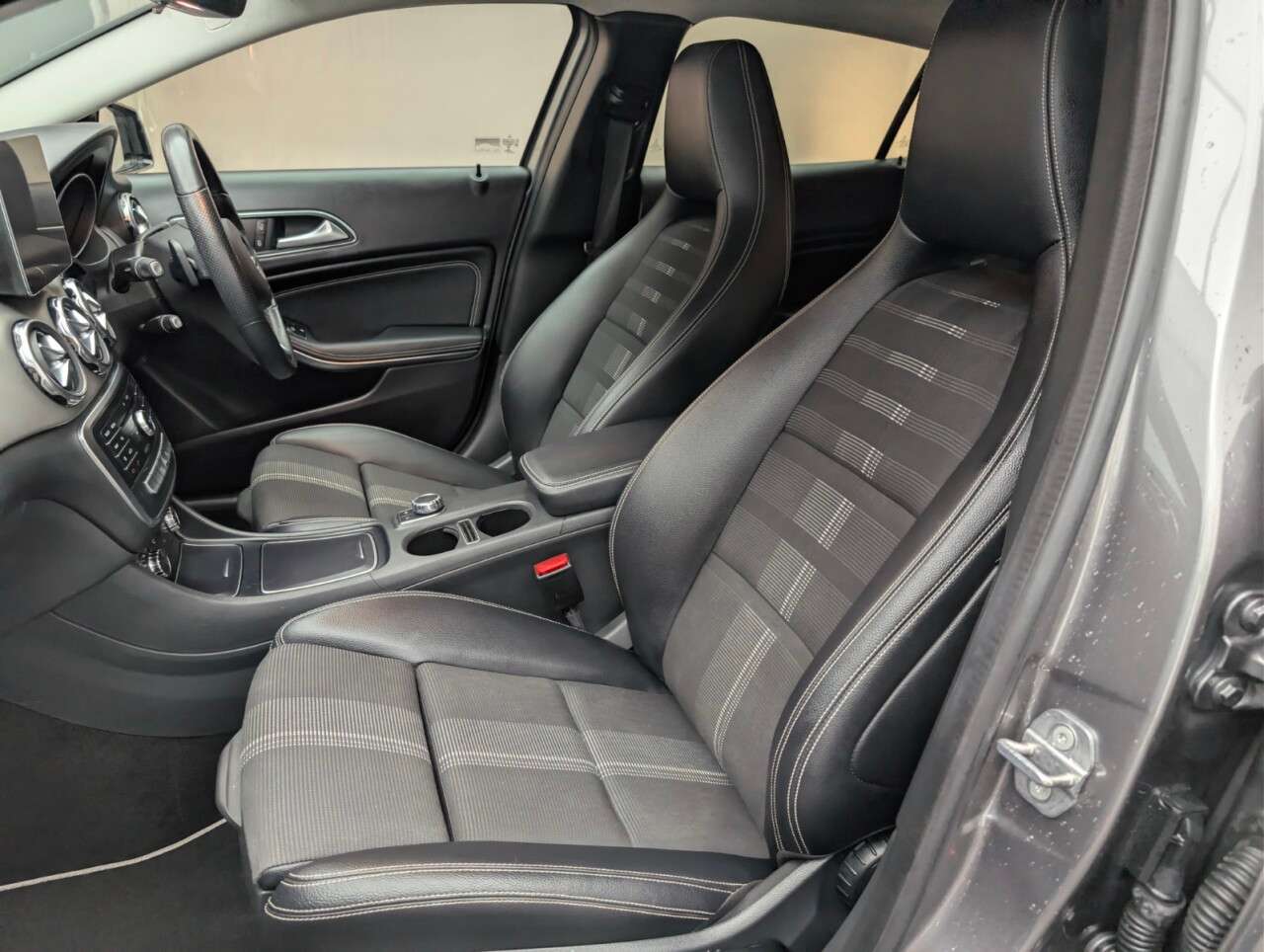 2019 MERCEDES-BENZ 180 2019 MERCEDES-BENZ 180