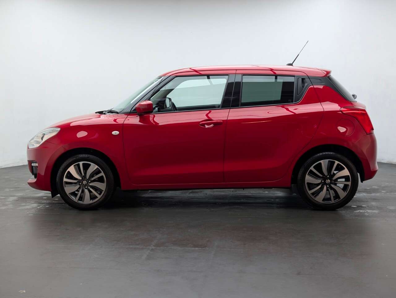 2020 SUZUKI SWIFT 2020 SUZUKI SWIFT