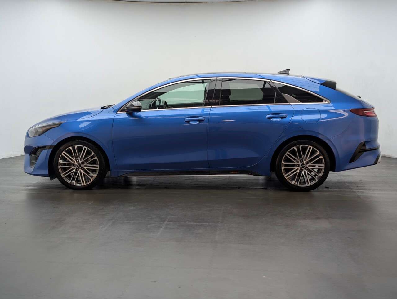 2022 KIA PROCEED 2022 KIA PROCEED