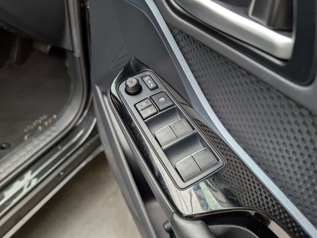 2020 TOYOTA C-HR 2020 TOYOTA C-HR