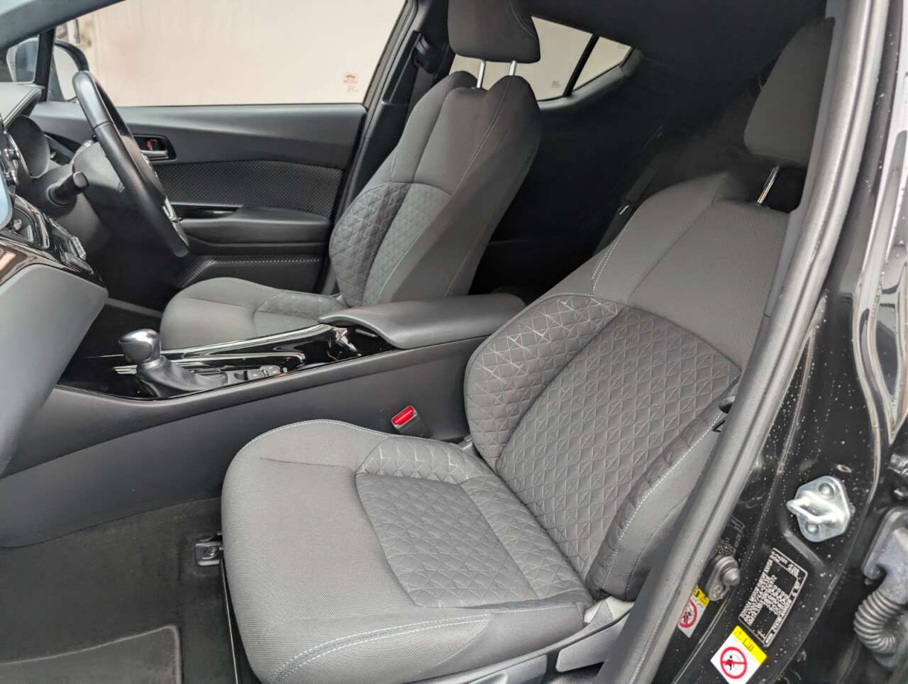 2020 TOYOTA C-HR 2020 TOYOTA C-HR