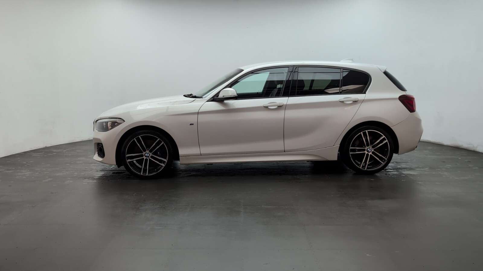 2019 BMW 1 SERIES 2019 BMW 1 SERIES