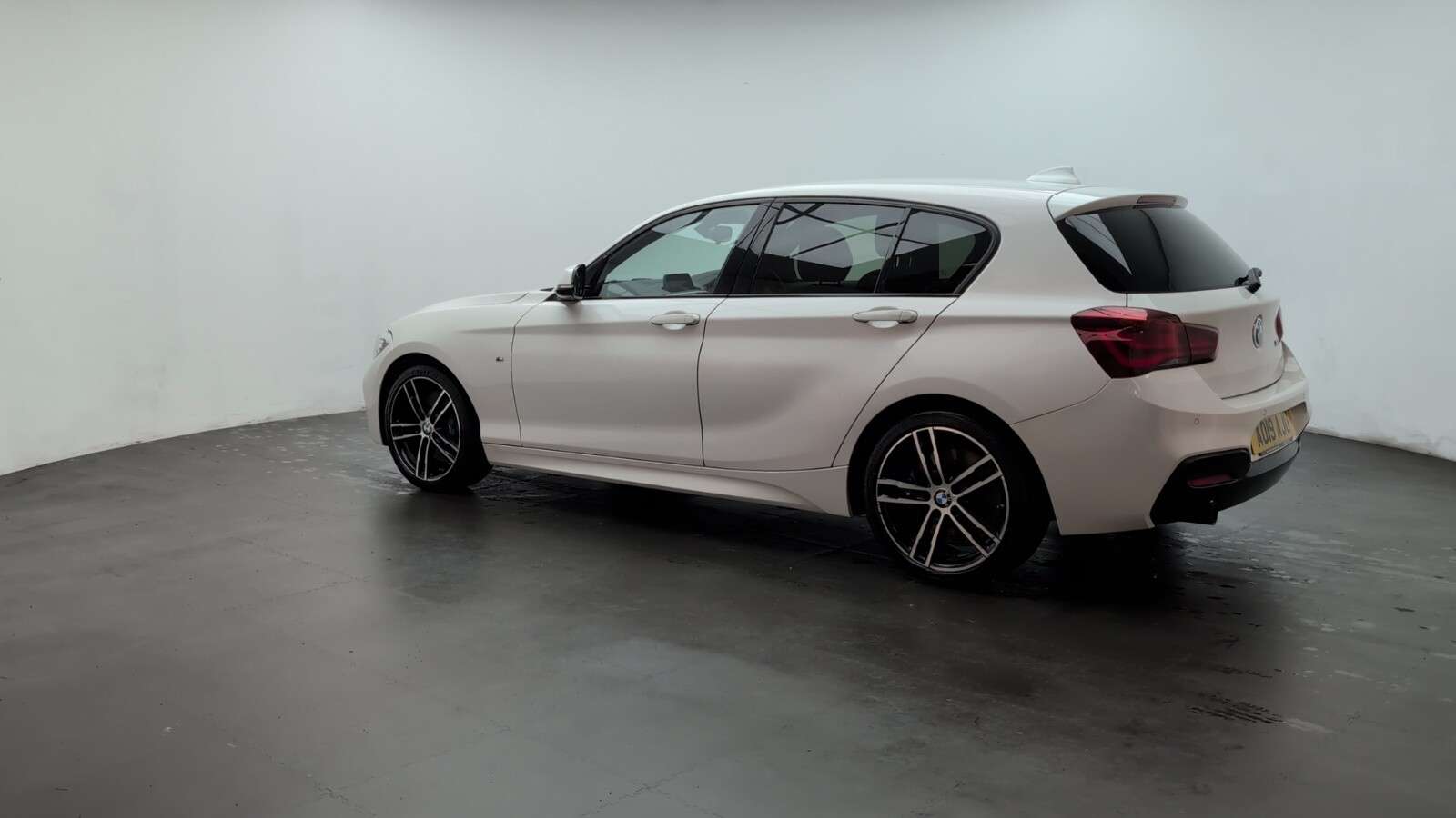 2019 BMW 1 SERIES 2019 BMW 1 SERIES